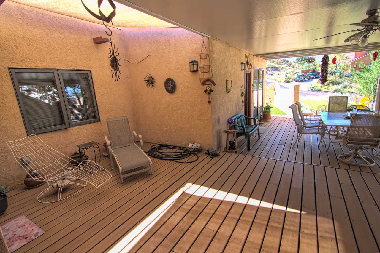 Mountain foothills home in Land of Enchantment