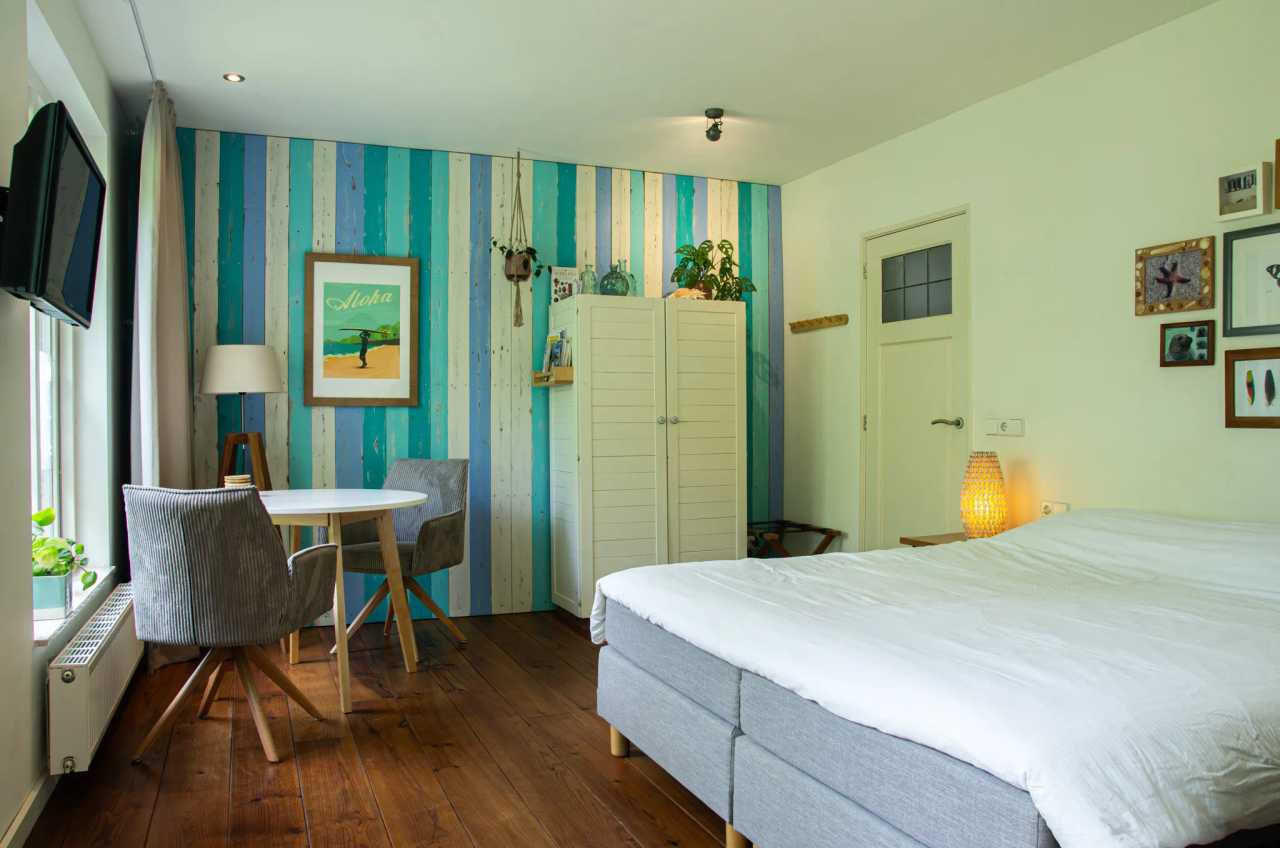 Vegan and sustainable B&B room, just 200 metres from the beach