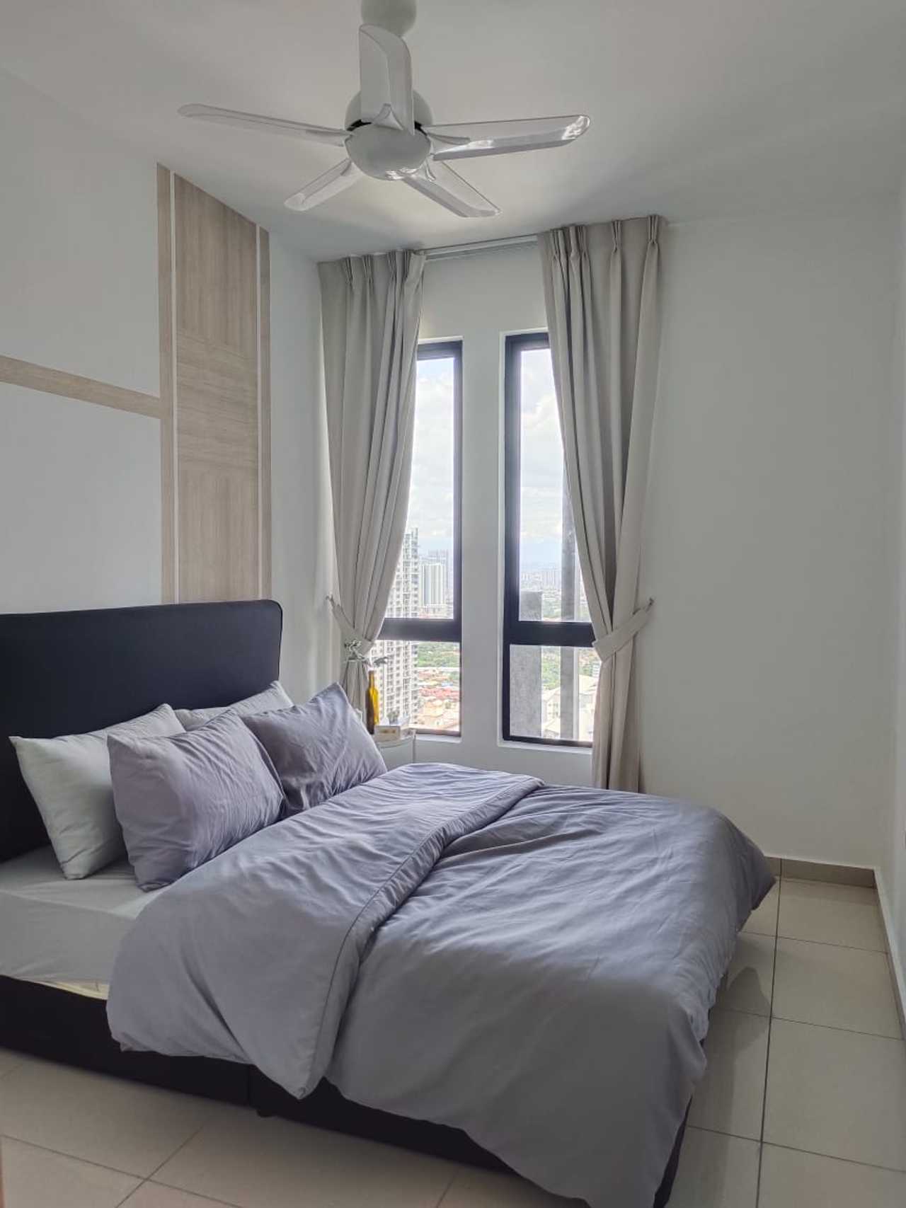 Peaceful home with city view
