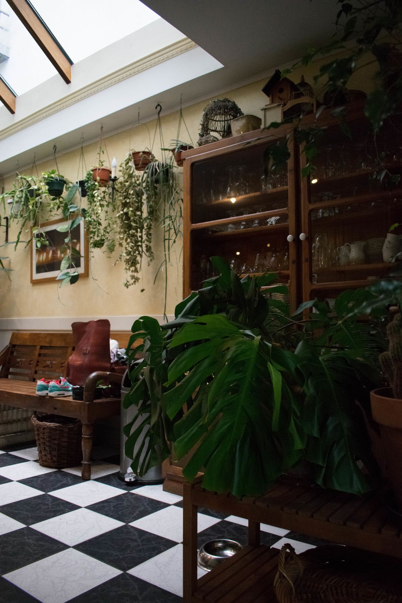 Behind the Central Train Station, 7 minutes walk