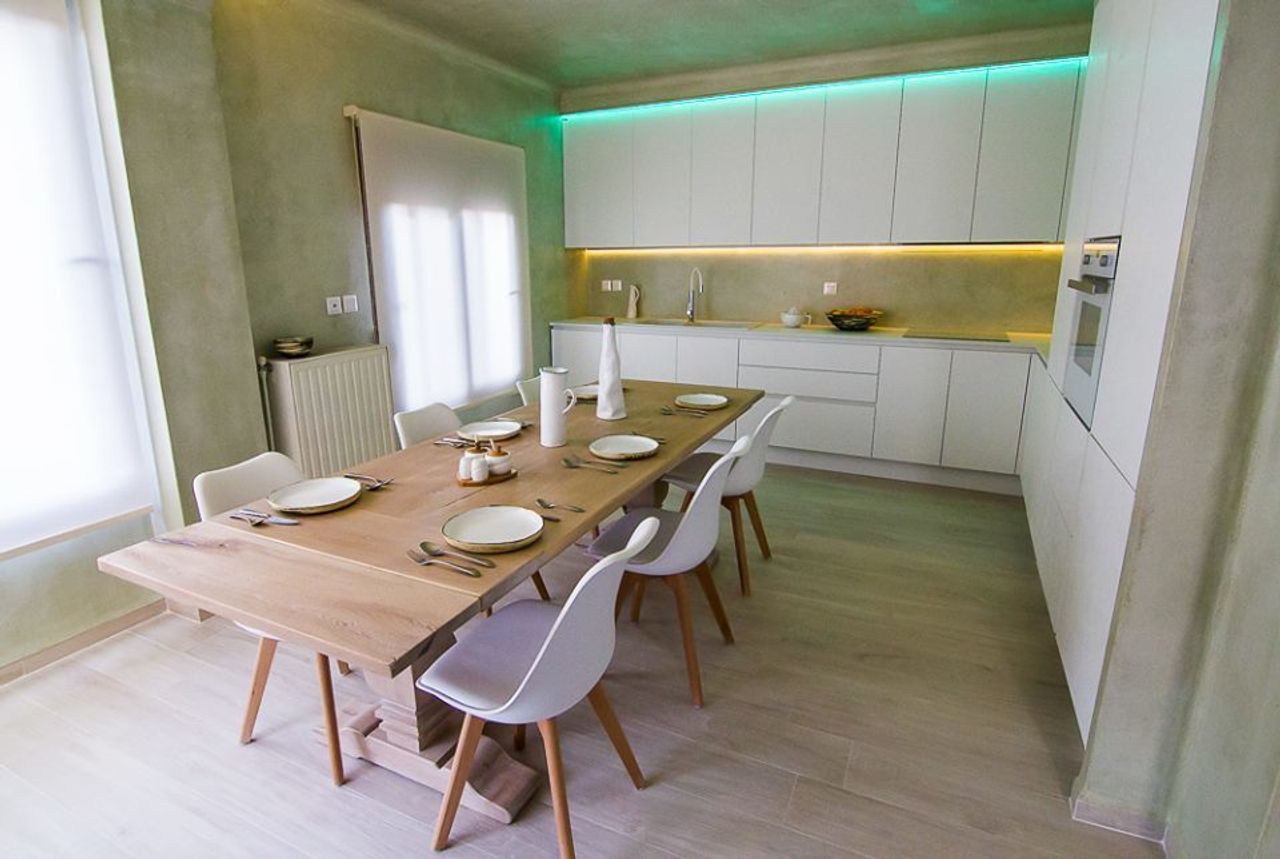 Meteora Harmony House / Vegan Healing Luxury