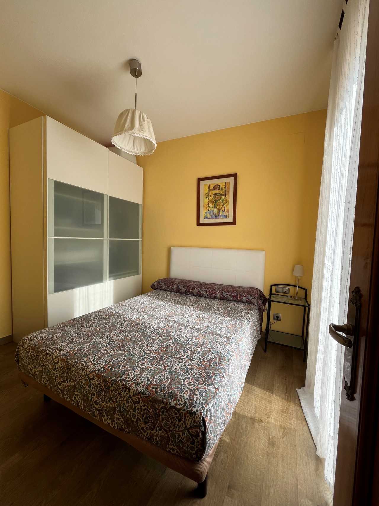 Comfortable double room with its own terrace and lovely views in an attic duplex