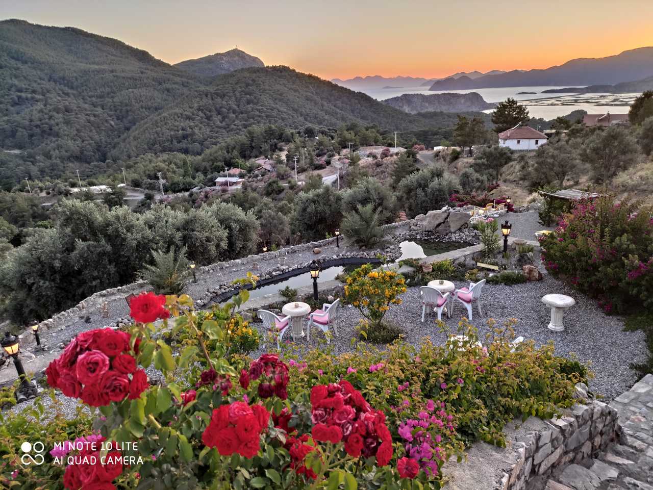 Boutique decor, sea view rooms, set in a pine forest with stunning views.