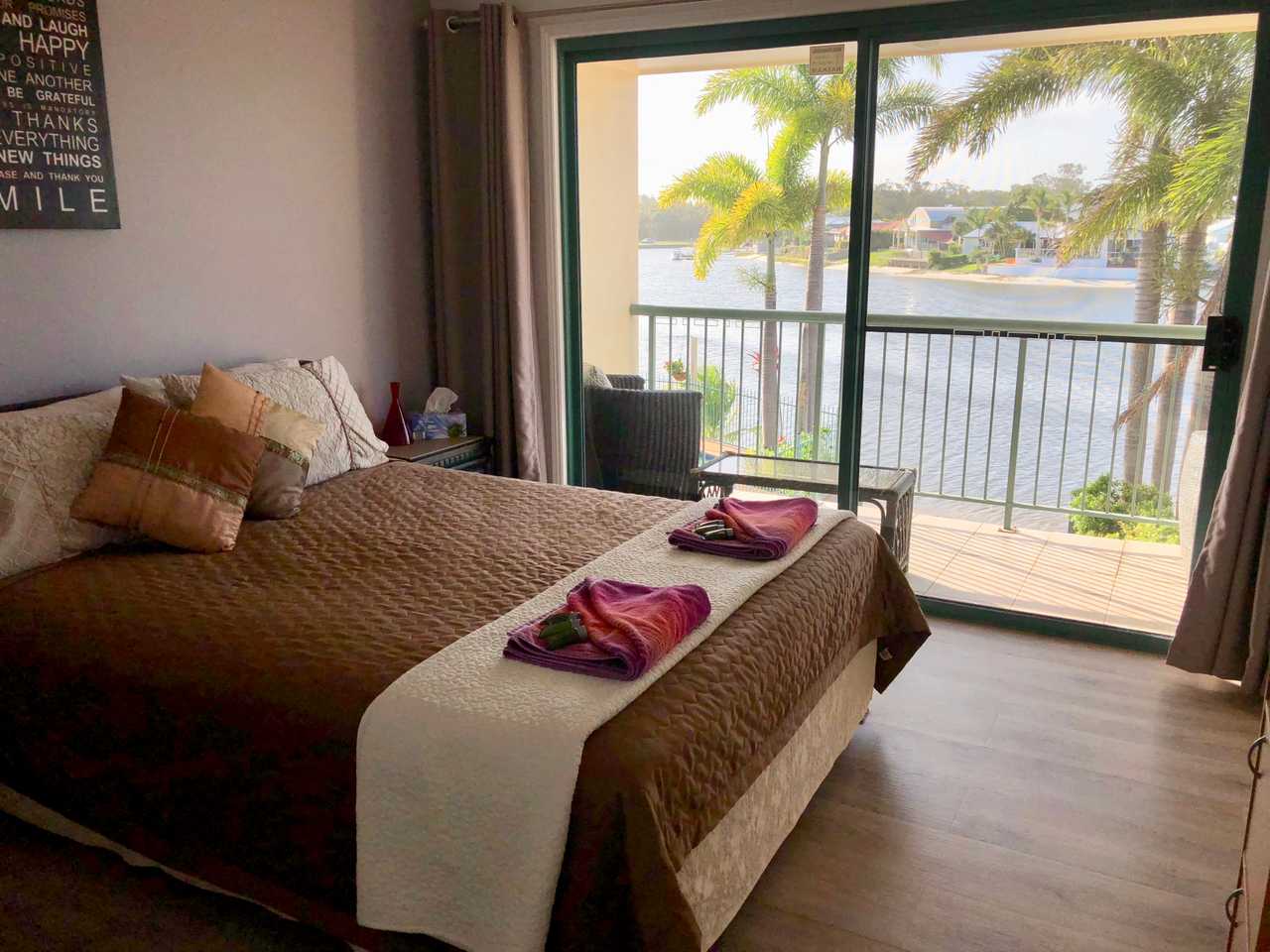 Bayz Maroochy Waters. Waterfront . Pet Friendly . Free Kayaks . 
