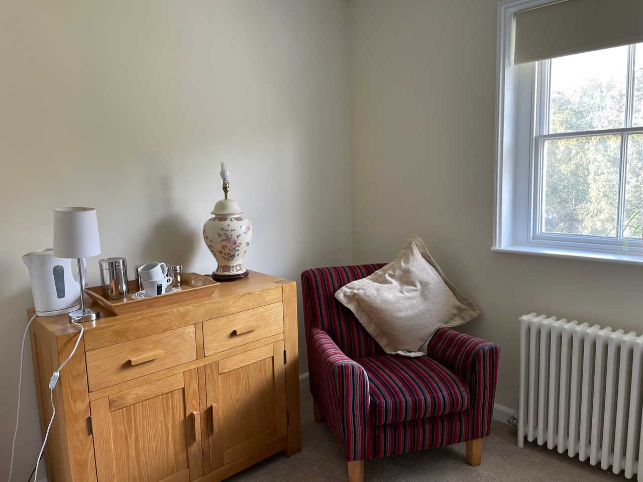 New en-suite rooms in peaceful meditation centre, in beautiful listed building!