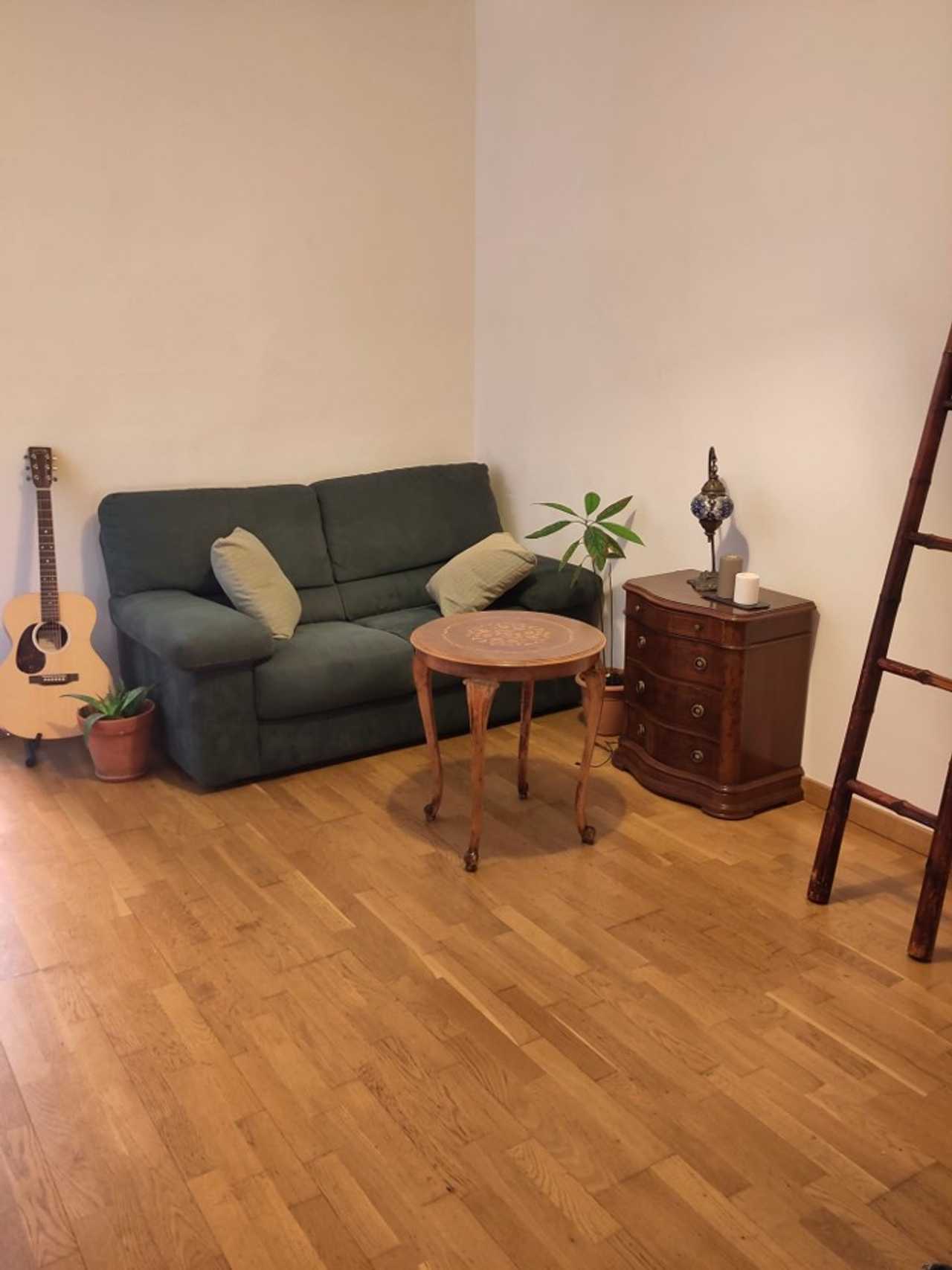 Calm and bright apartment only one corner to all centers and connections of BCN