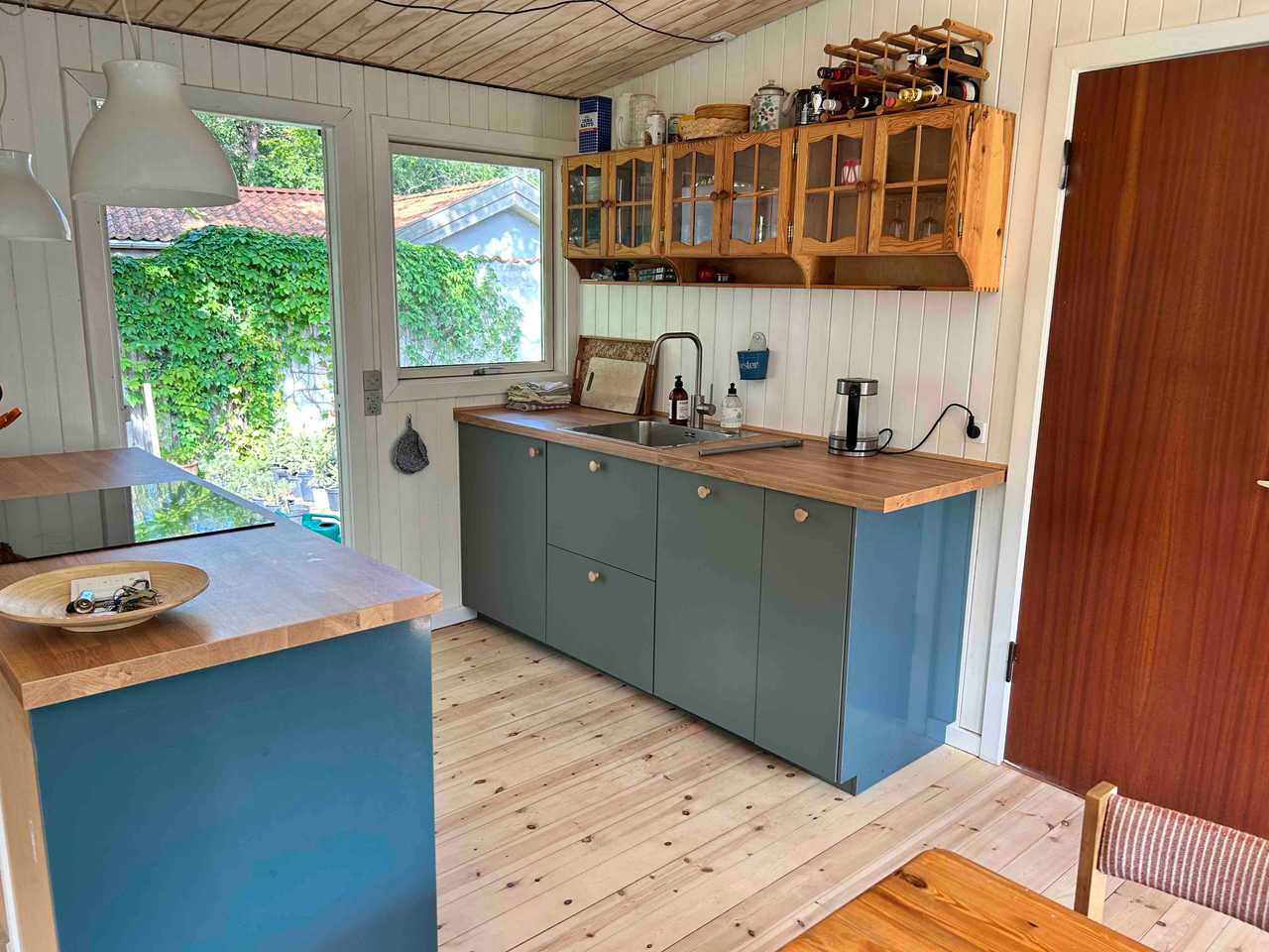Cozy cabin, walking distance from the beach and Heatherhill.
