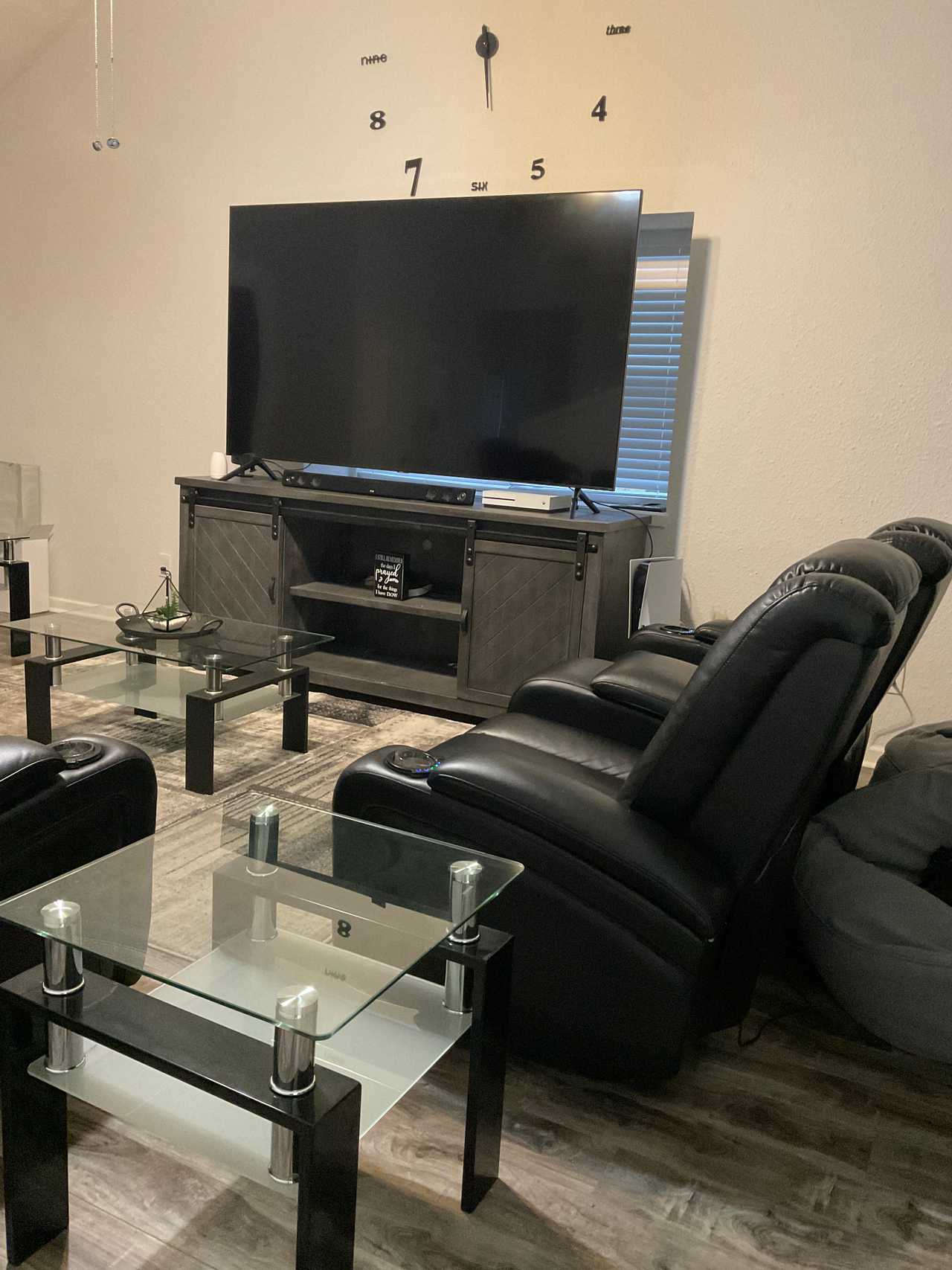 Luxurie Treat “Get away” 4bedroom near downtown!!