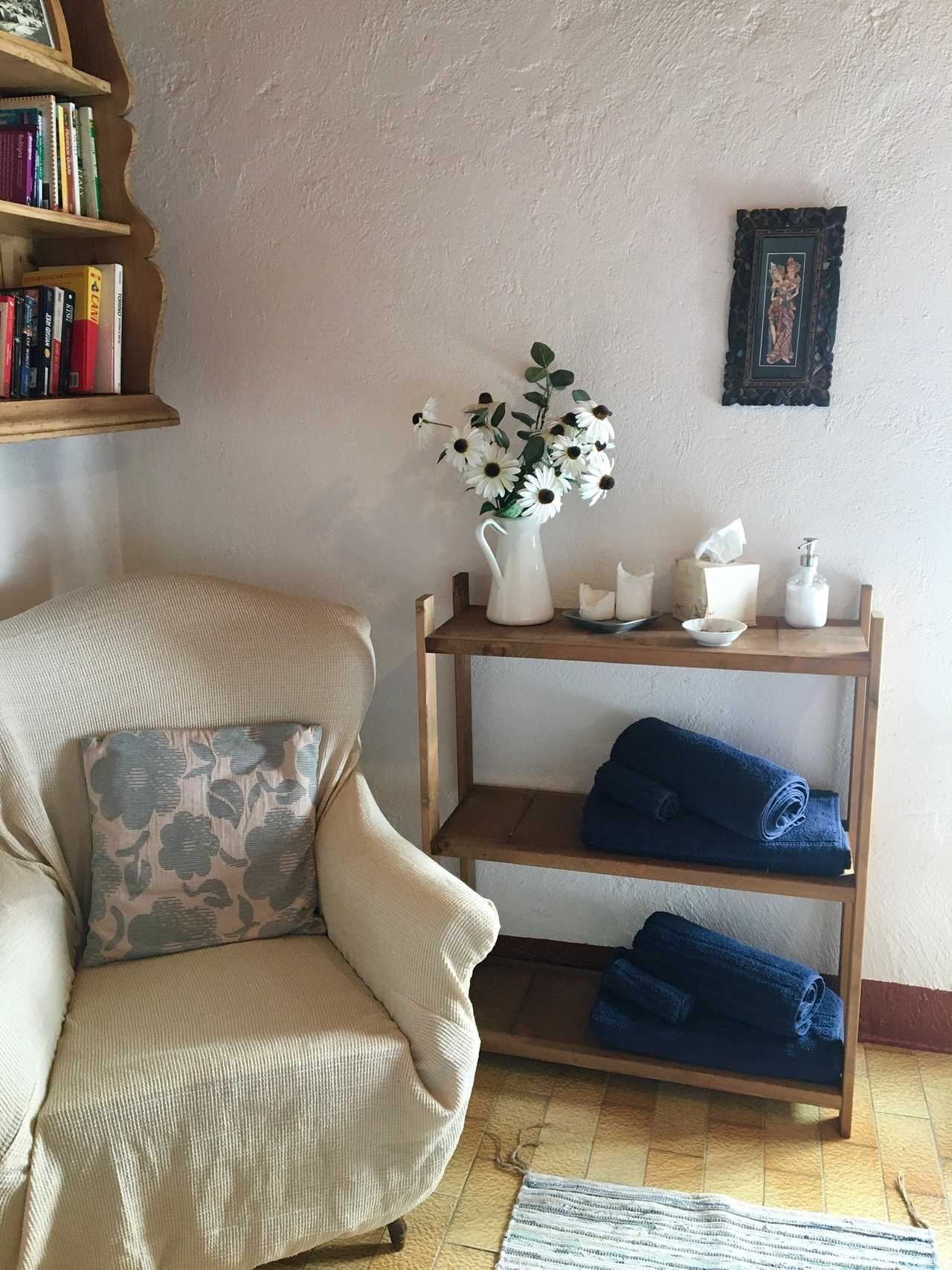 Escape to Tranquility in a Romantic Woodland Retreat for 2