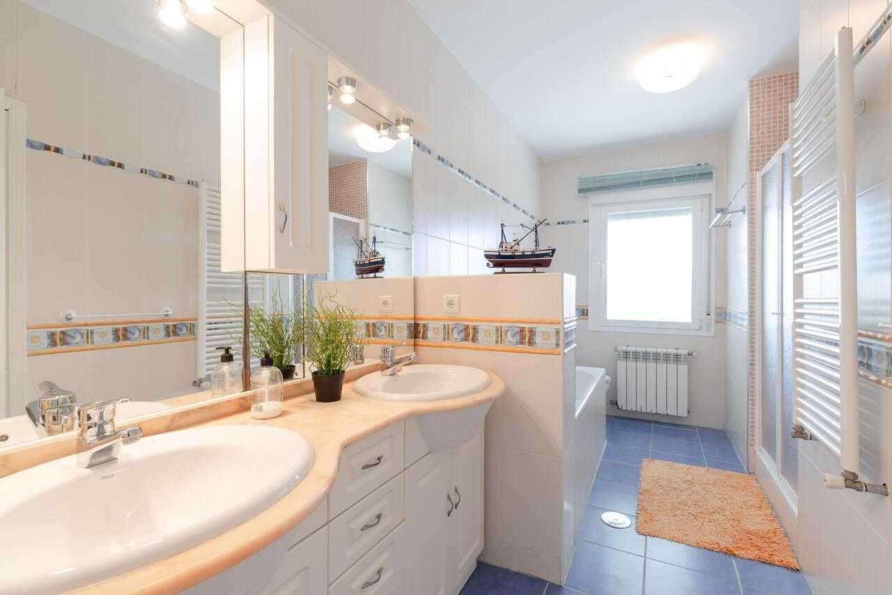 Nature and Animal Love Retreat with Comfort surrounded by Beautiful Beaches