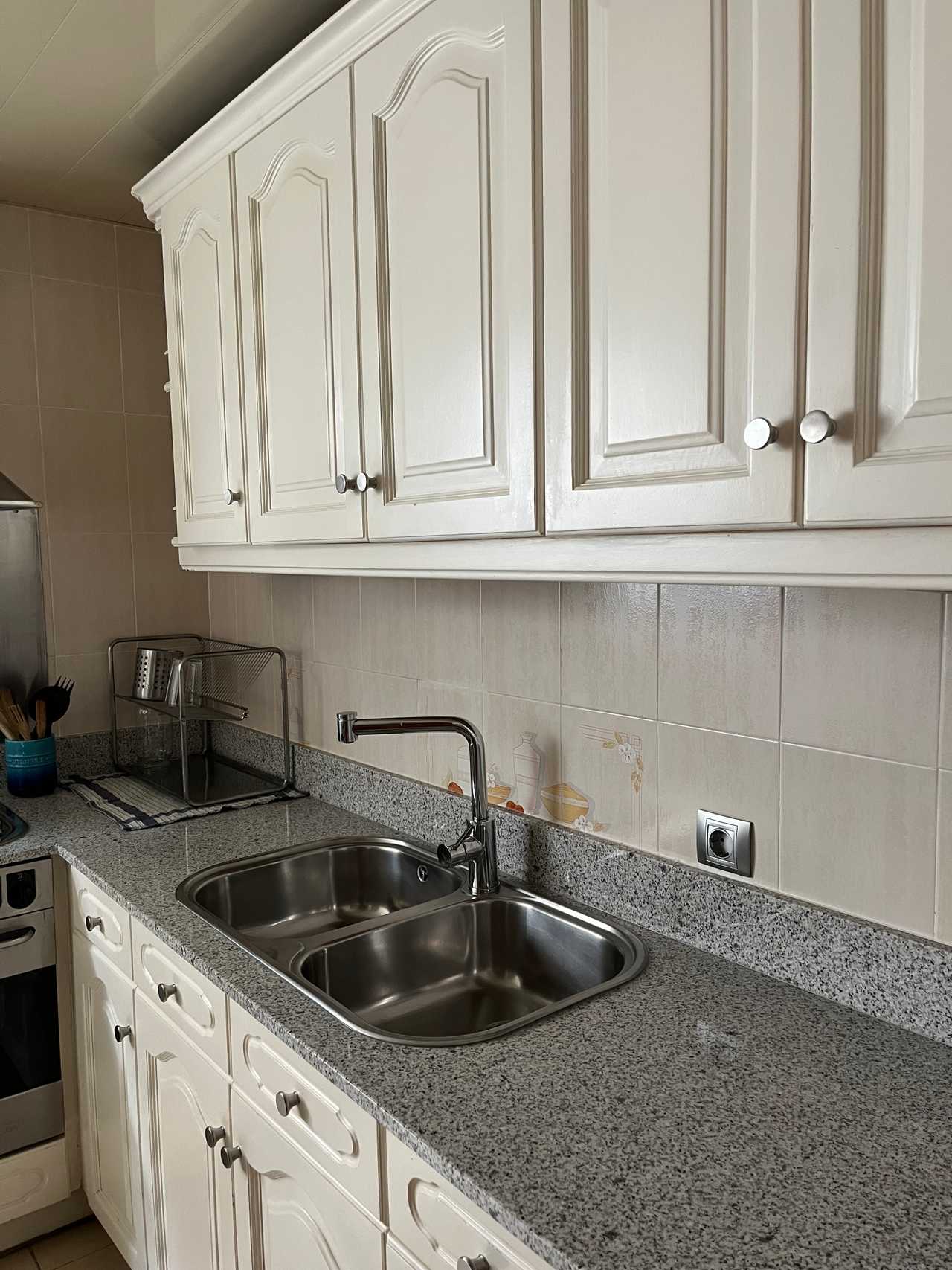 Comfortable double room with its own terrace and lovely views in an attic duplex