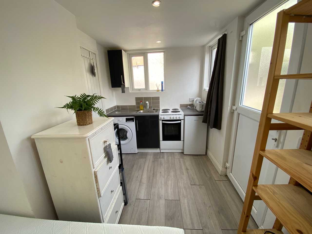 Cosy & modern studio in South East London