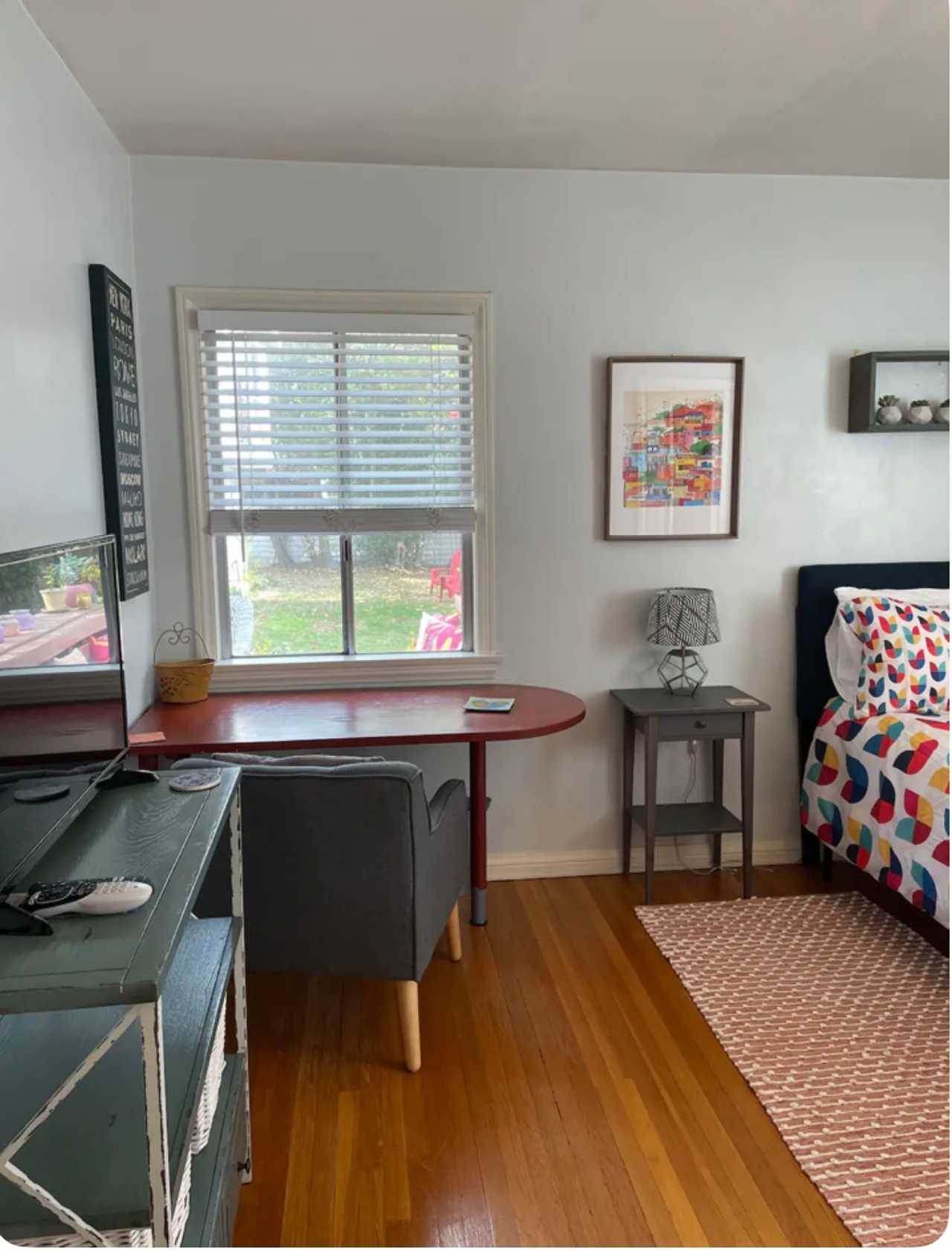Beautiful Bedrooms minutes from Universal Studios