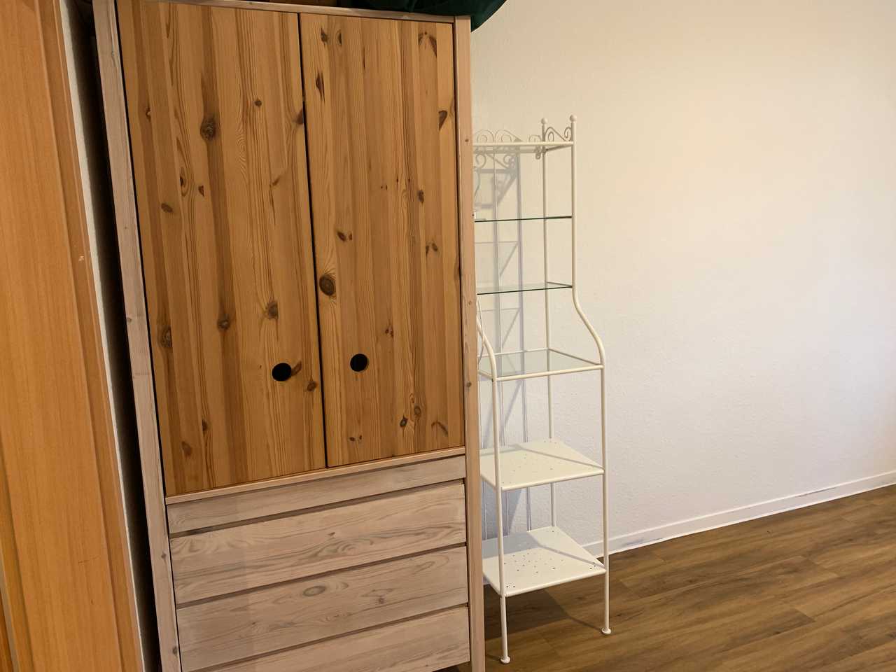 Bright, children-friendly room for max. 2 adults & 2 kids <10
