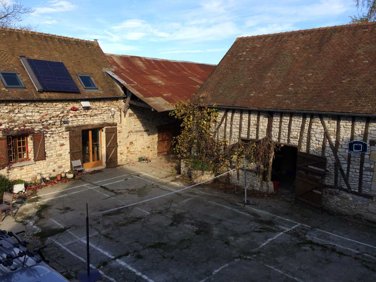Perfect for cycling enthusiasts, an hour from Paris