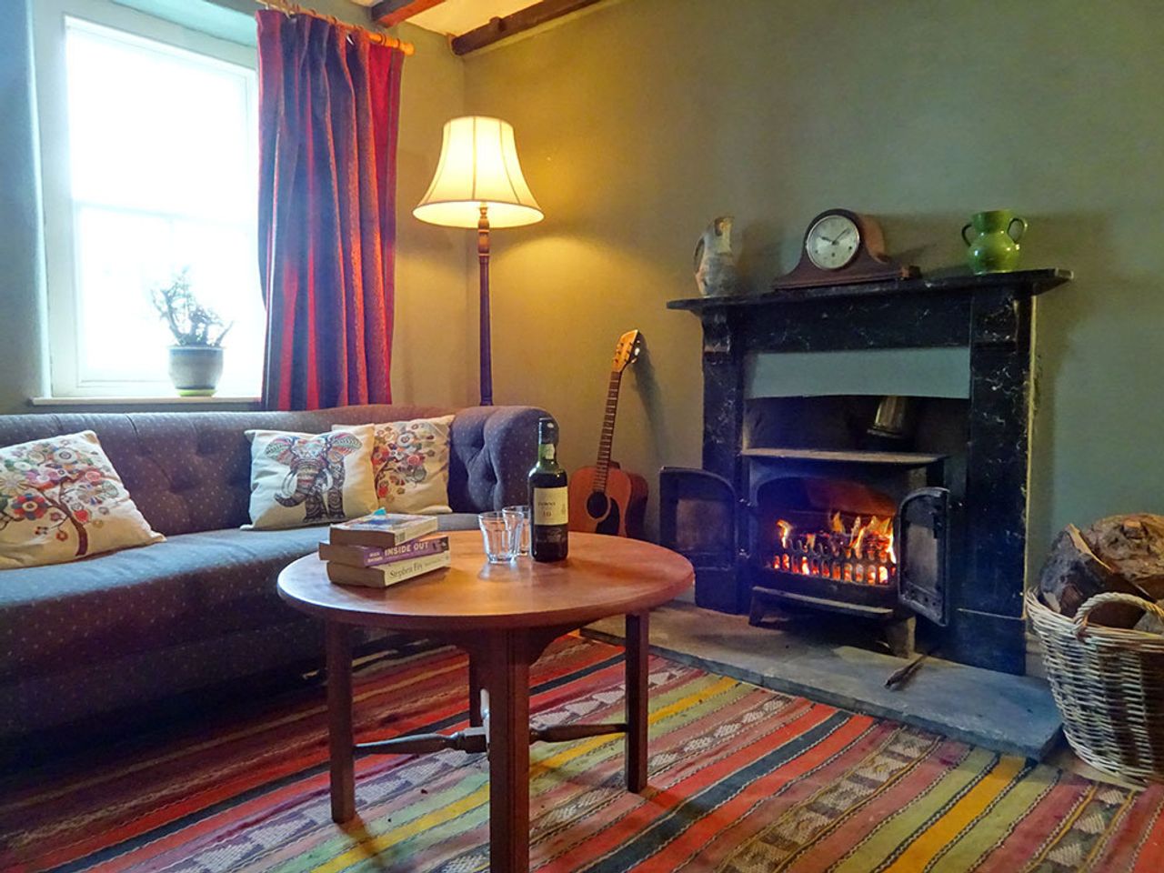 Robin's Realm - the affordable Welsh veggie countryside retreat