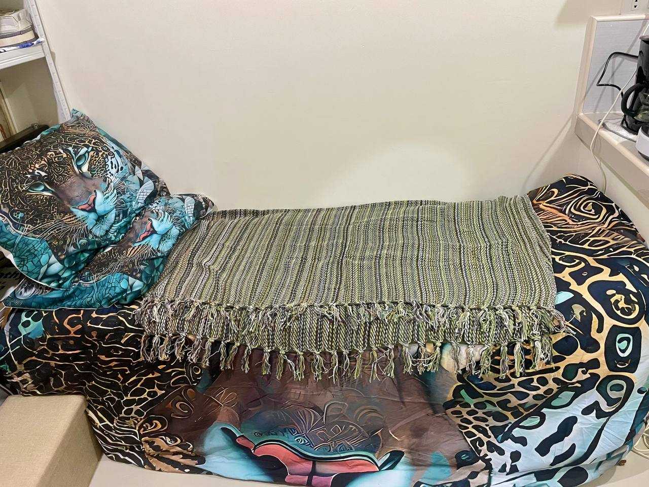 Transient studio APT, Good for 1 Lady only - with kids can be considered.