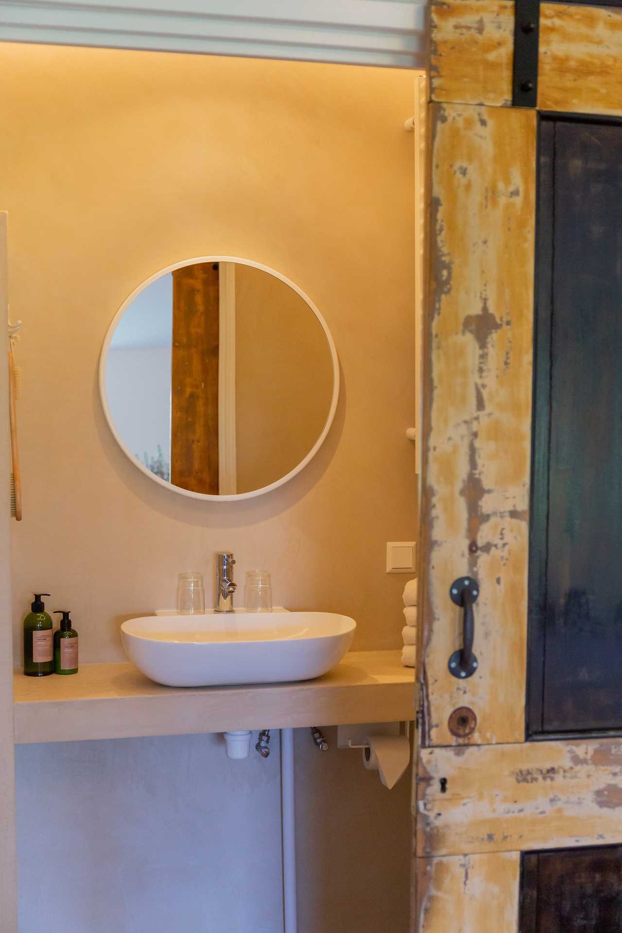 Modern apartments in old farmhouse, Frisian lake district