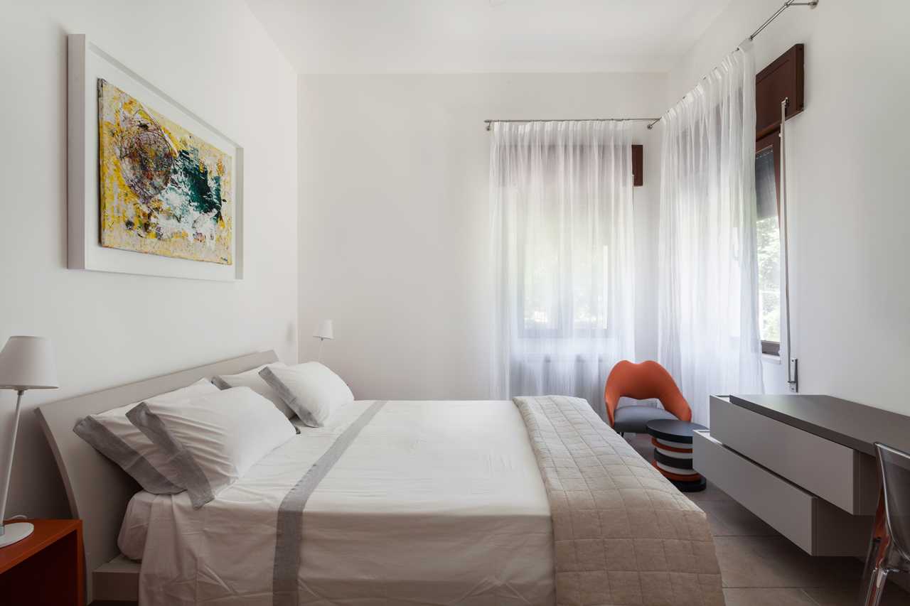 Luxury villa in midst of an ancient olive grove, ideal for families