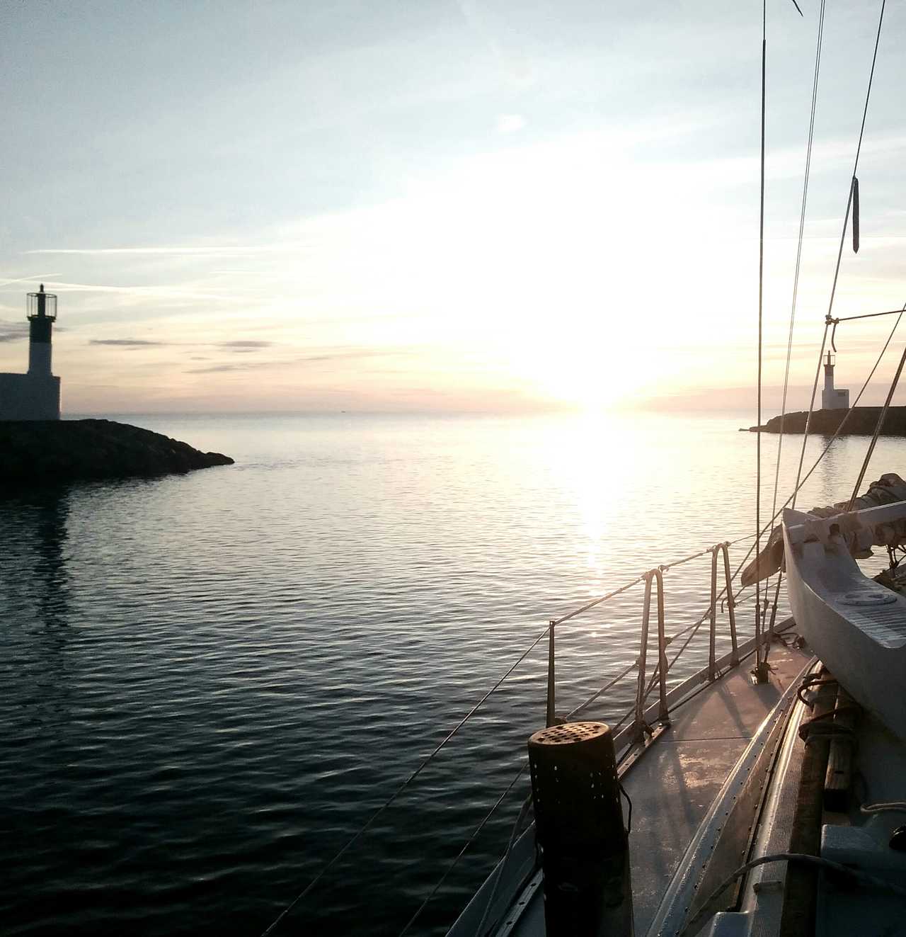 Unique space private cabin on a sailboat