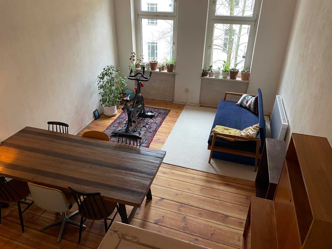 Quiet apartment in vibrant area