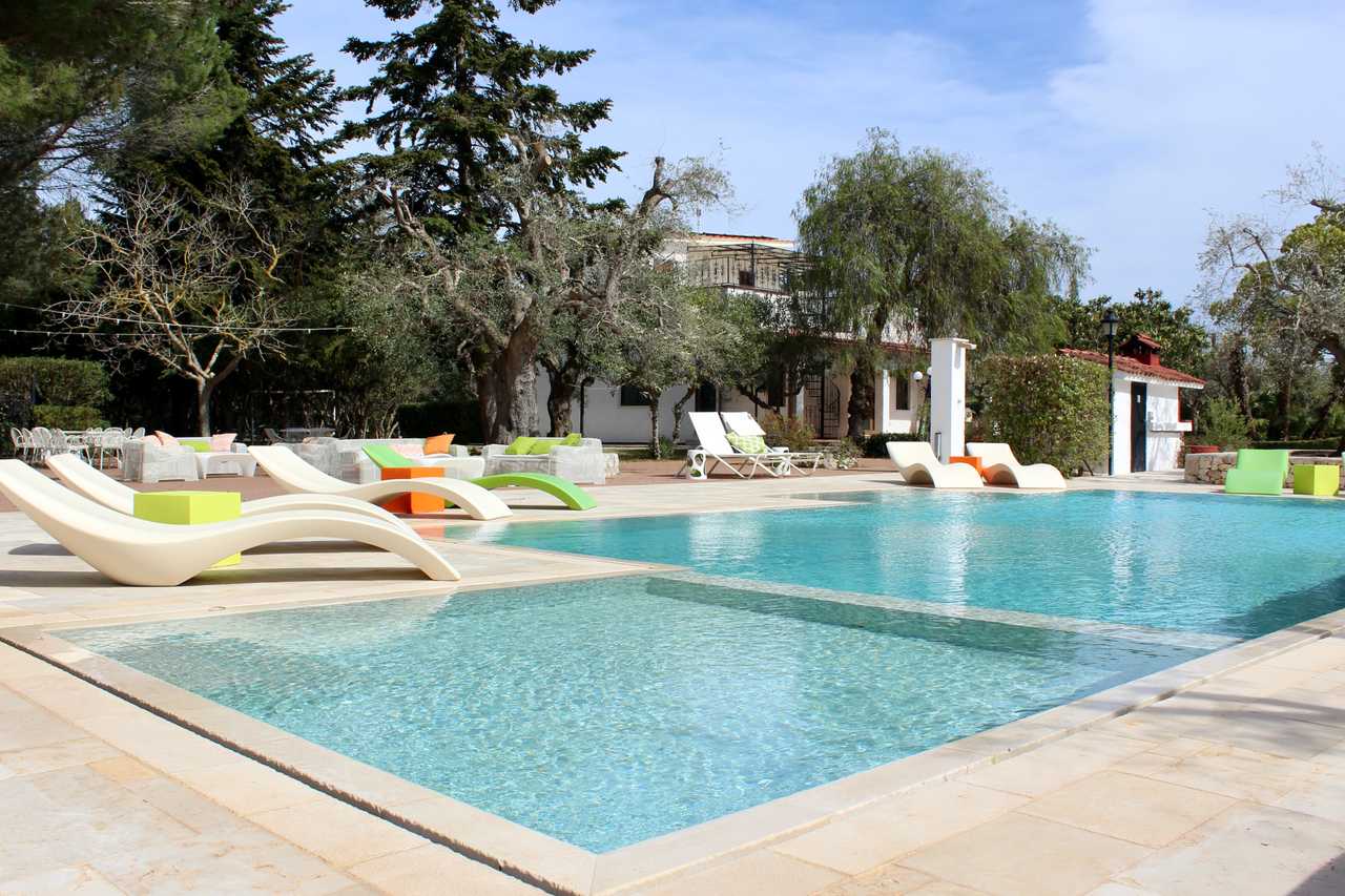 Luxury villa in midst of an ancient olive grove, ideal for families