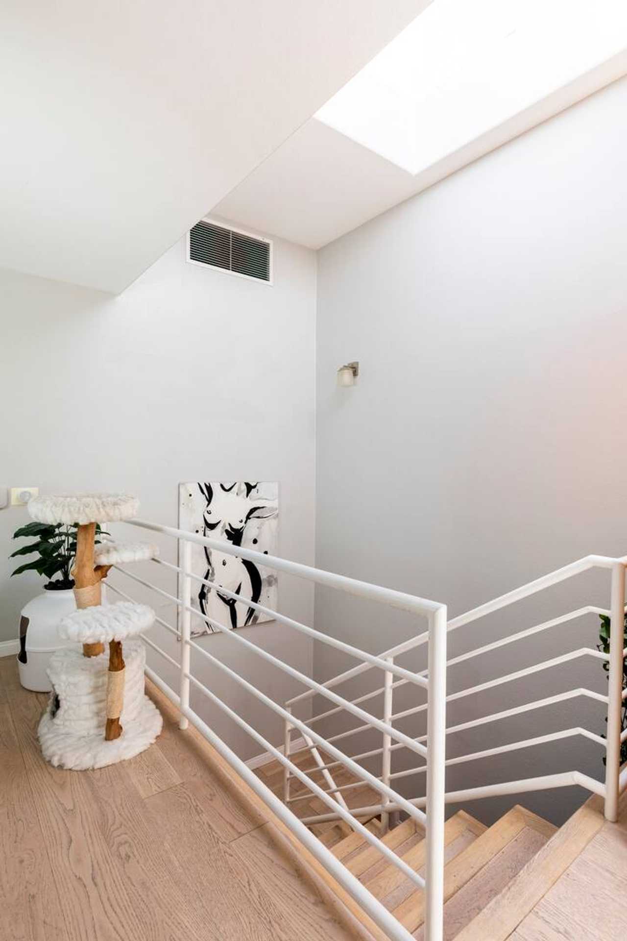 Modern Beach Town Living with INFRARED SAUNA and ELECTRIC CAR CHARGER
