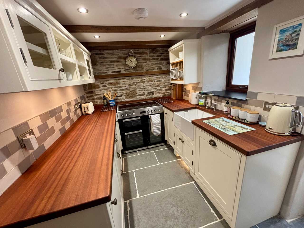 Hideaway Cottage - Your Cornish Vegan Countryside Escape - Sleeps 4 