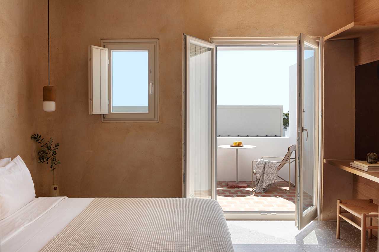 AN ETHICAL APPROACH TO HOLIDAYING