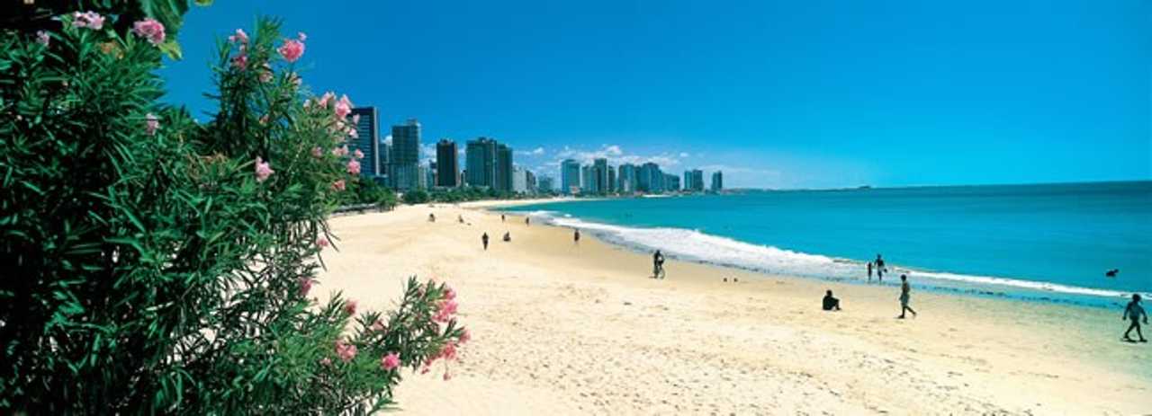 Cool and cosy apartment near of the airport  and the beach!