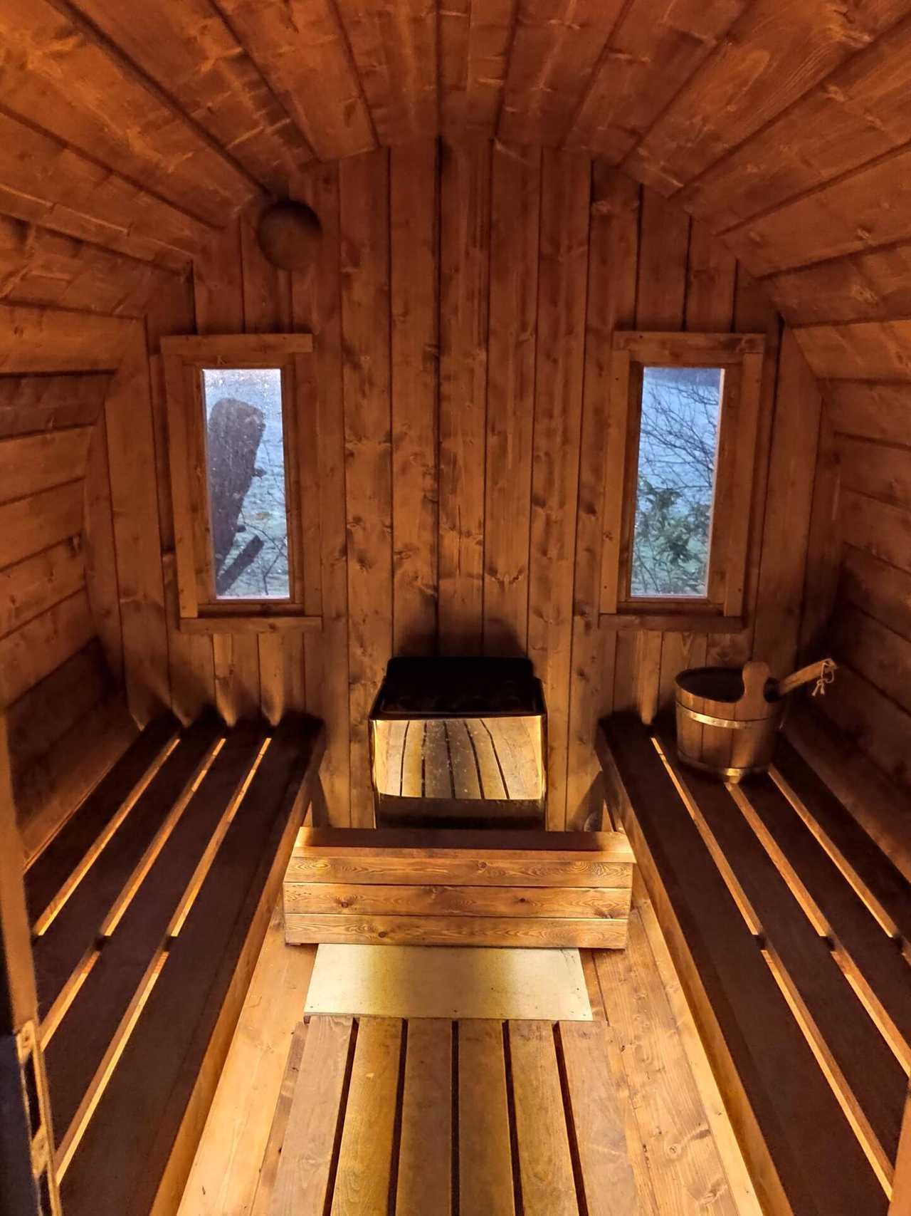 'Redwood' The Relaxing Pod
