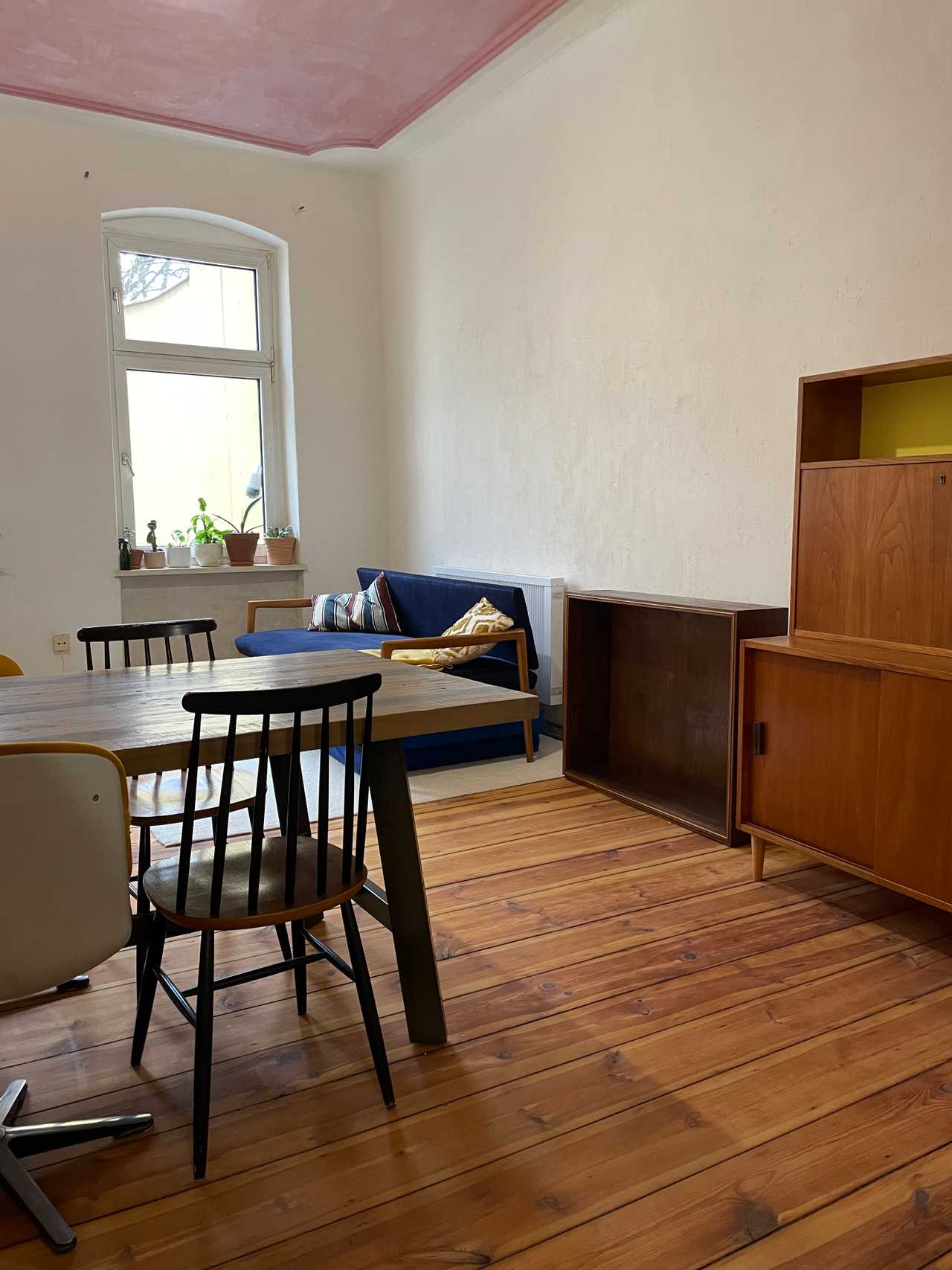 Quiet apartment in vibrant area