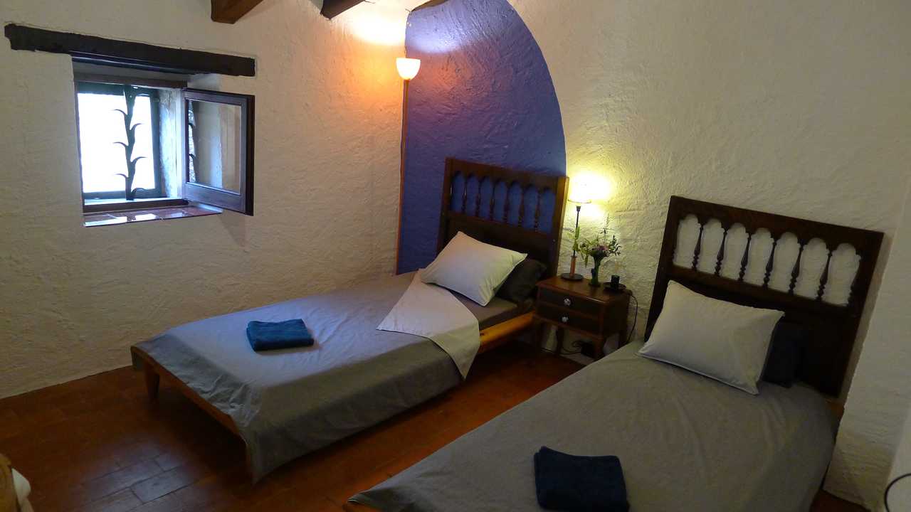 Alzina@mitjanas: Immerse yourself in green at our cosy homestay