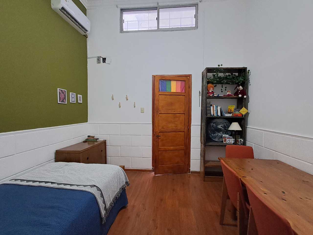 Private room in my Barrio Sur apartment