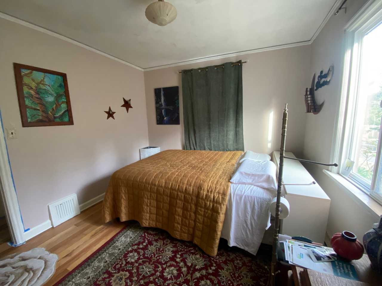 Humble Vegan Home close to Nature, Vegan Restaurants & Local Bus Terminal