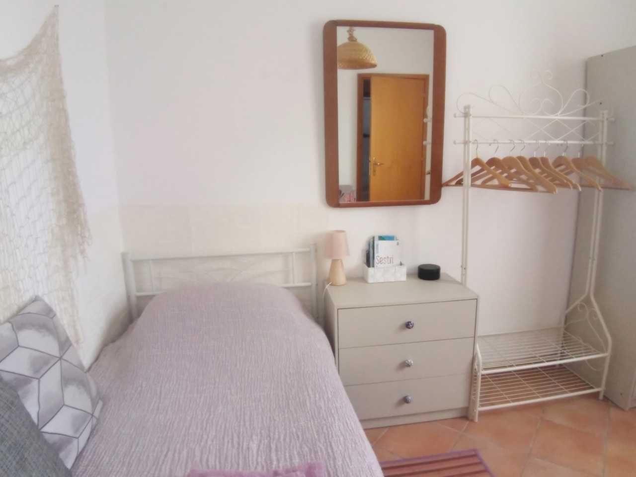 Bright room near Sestri Levante with vegan breakfast and kitchen.
