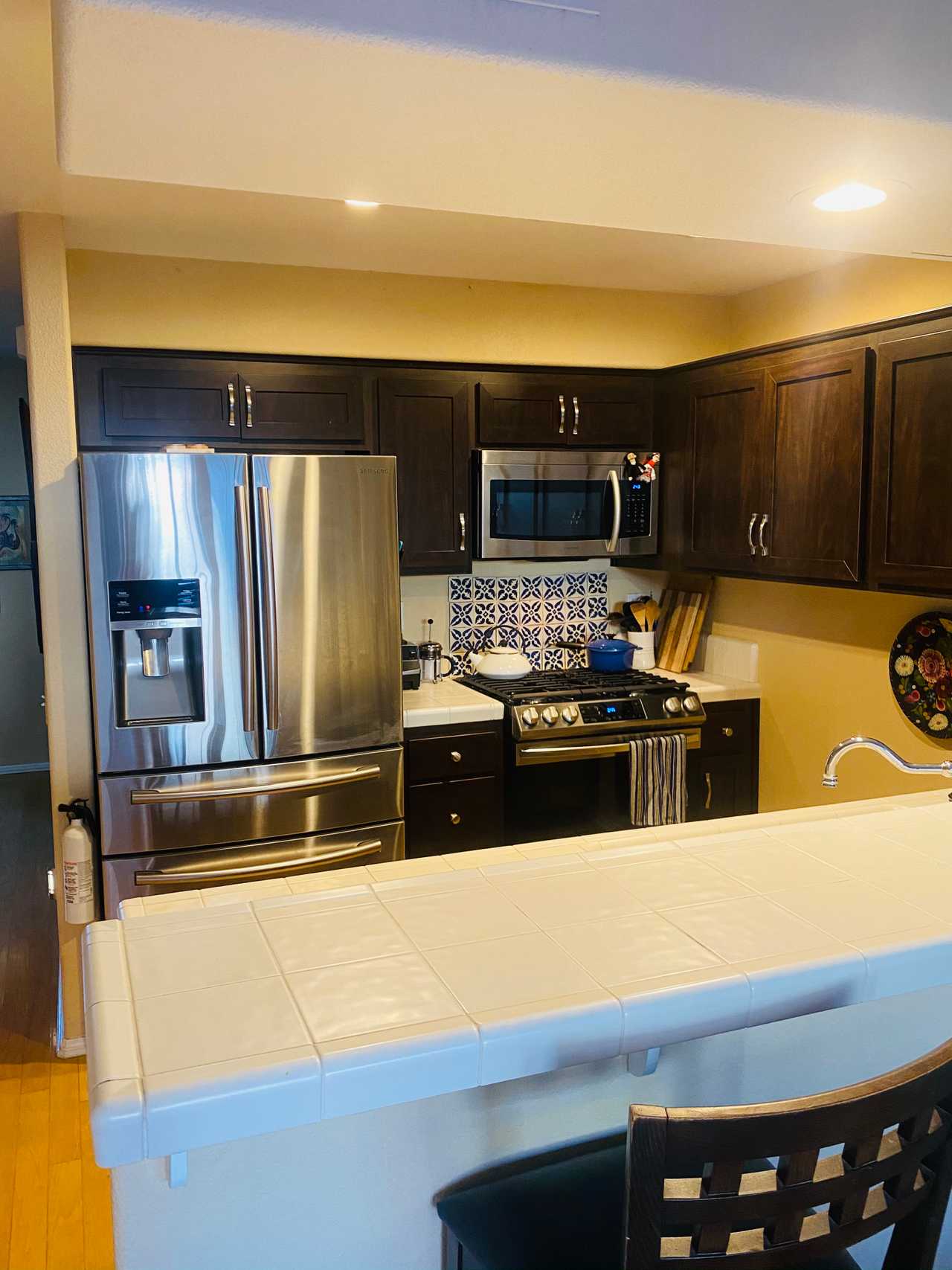 2-story Santa Barbara serene condo (30-day min/summers only)