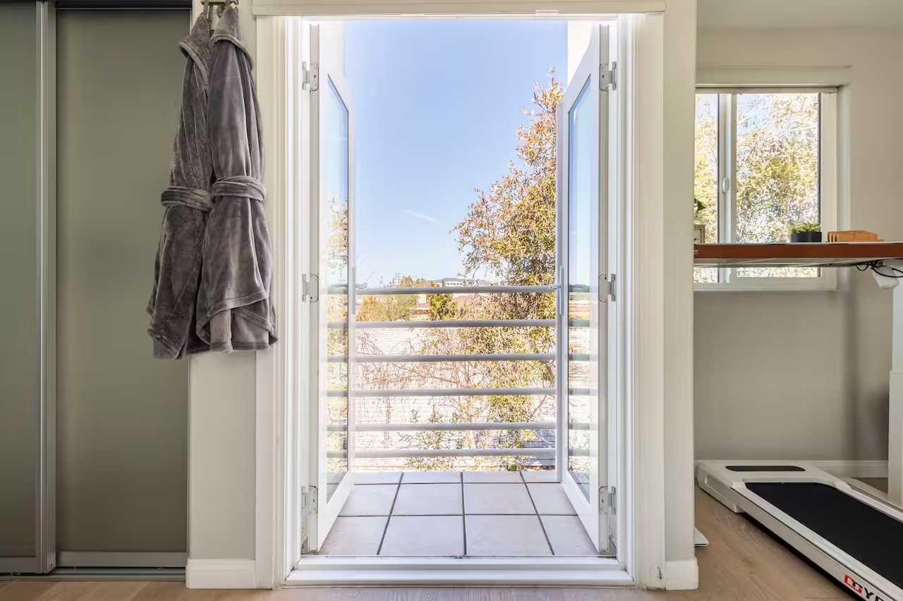 Modern Beach Town Living with INFRARED SAUNA and ELECTRIC CAR CHARGER