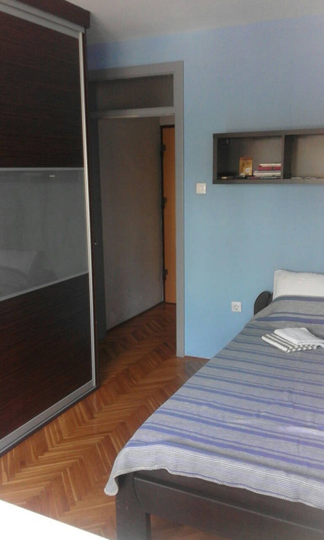 Fruitarian looking for a roommate :)