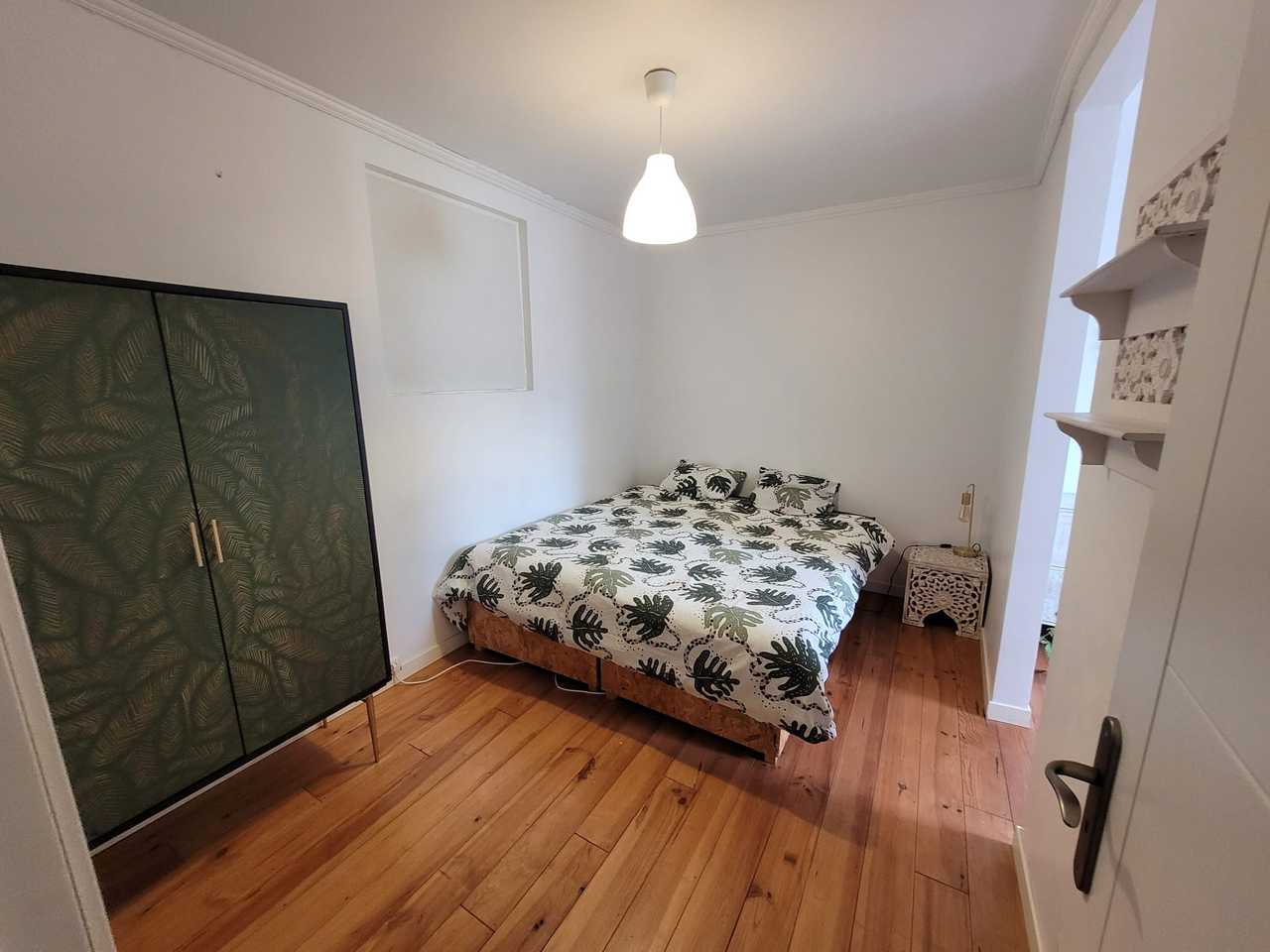 Double bedroom with annexed private study room, breakfast incl.