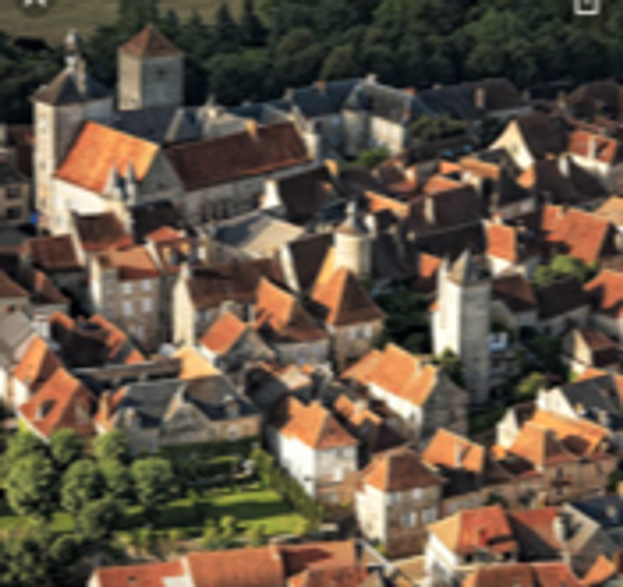 Luxury 18th-century 3* maison de charme in a French Plus Beaux medieval village