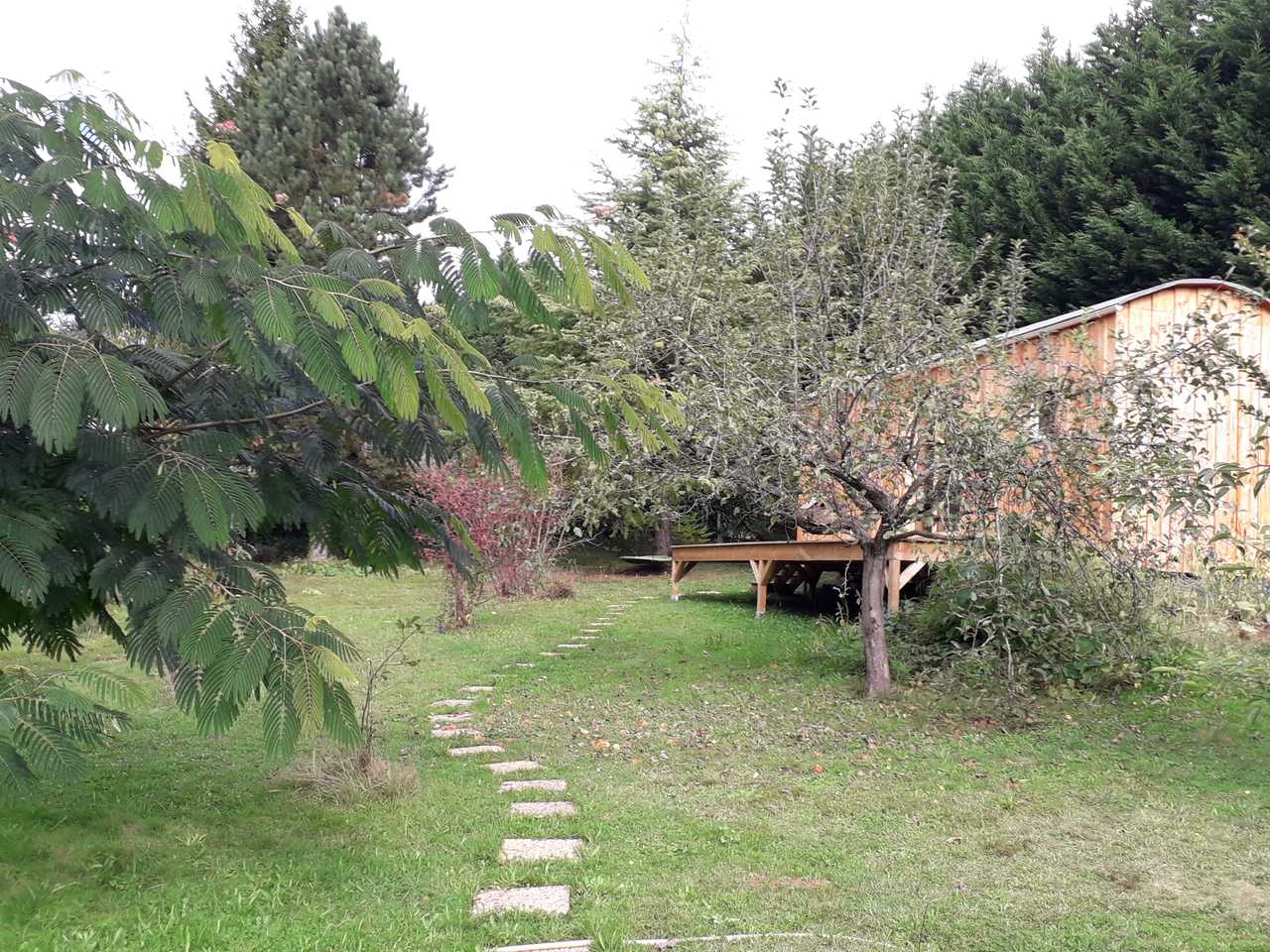 Cosy bungalow in nature in Dordogne la Roulotte de Naturospirit 