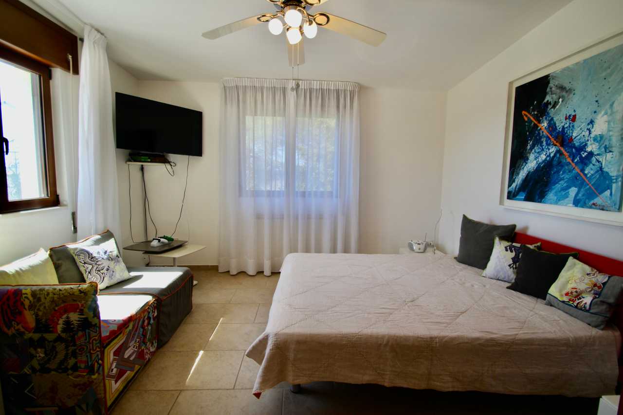 Luxury villa in midst of an ancient olive grove, ideal for families
