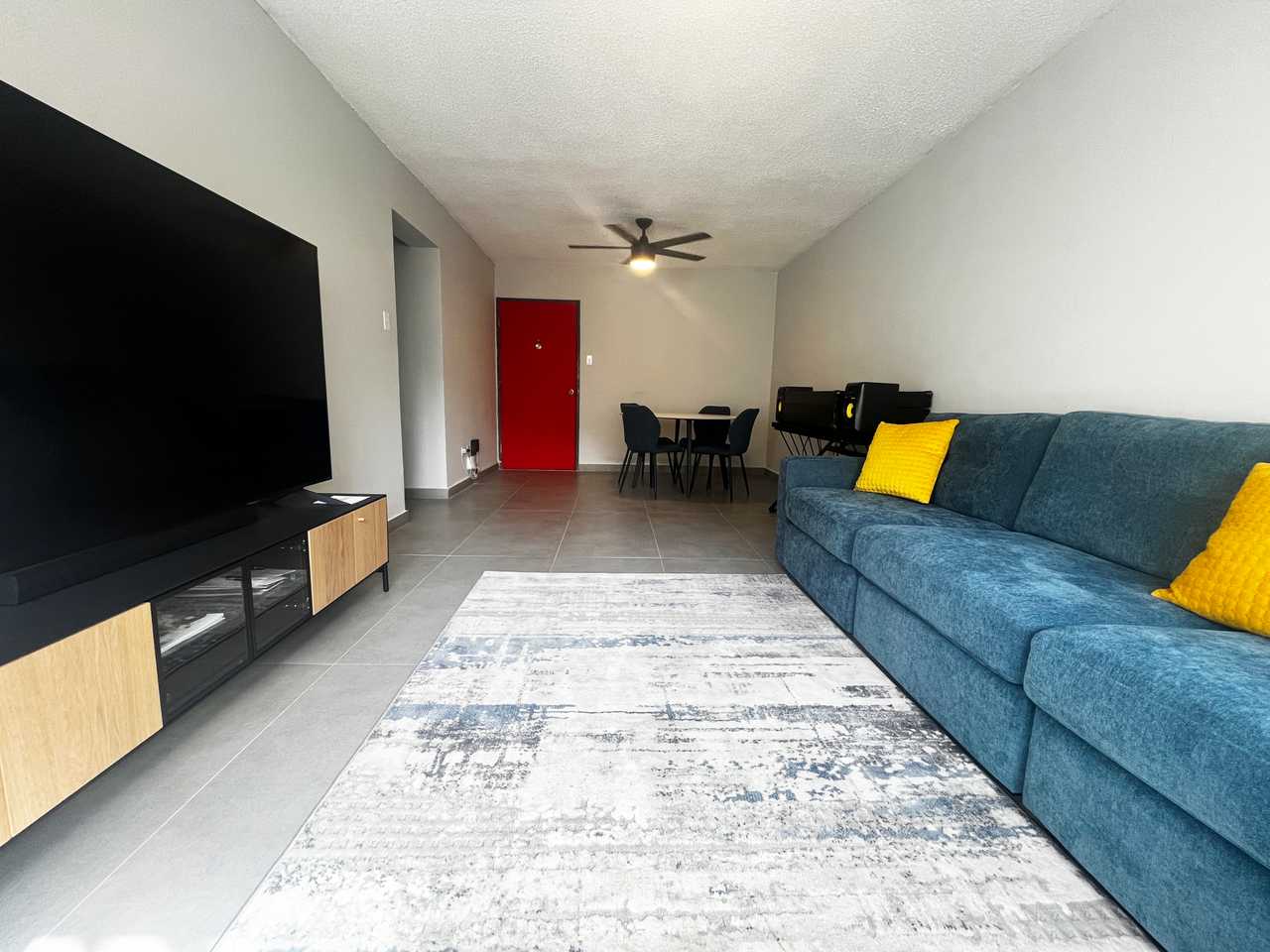 Vegan-Hosted Apt in San Juan: Steps from La Placita & the Beach