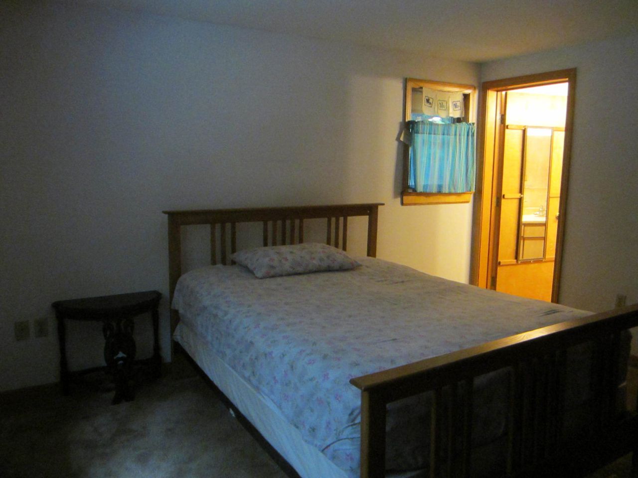 Double bed with bathroom near Forest and Town