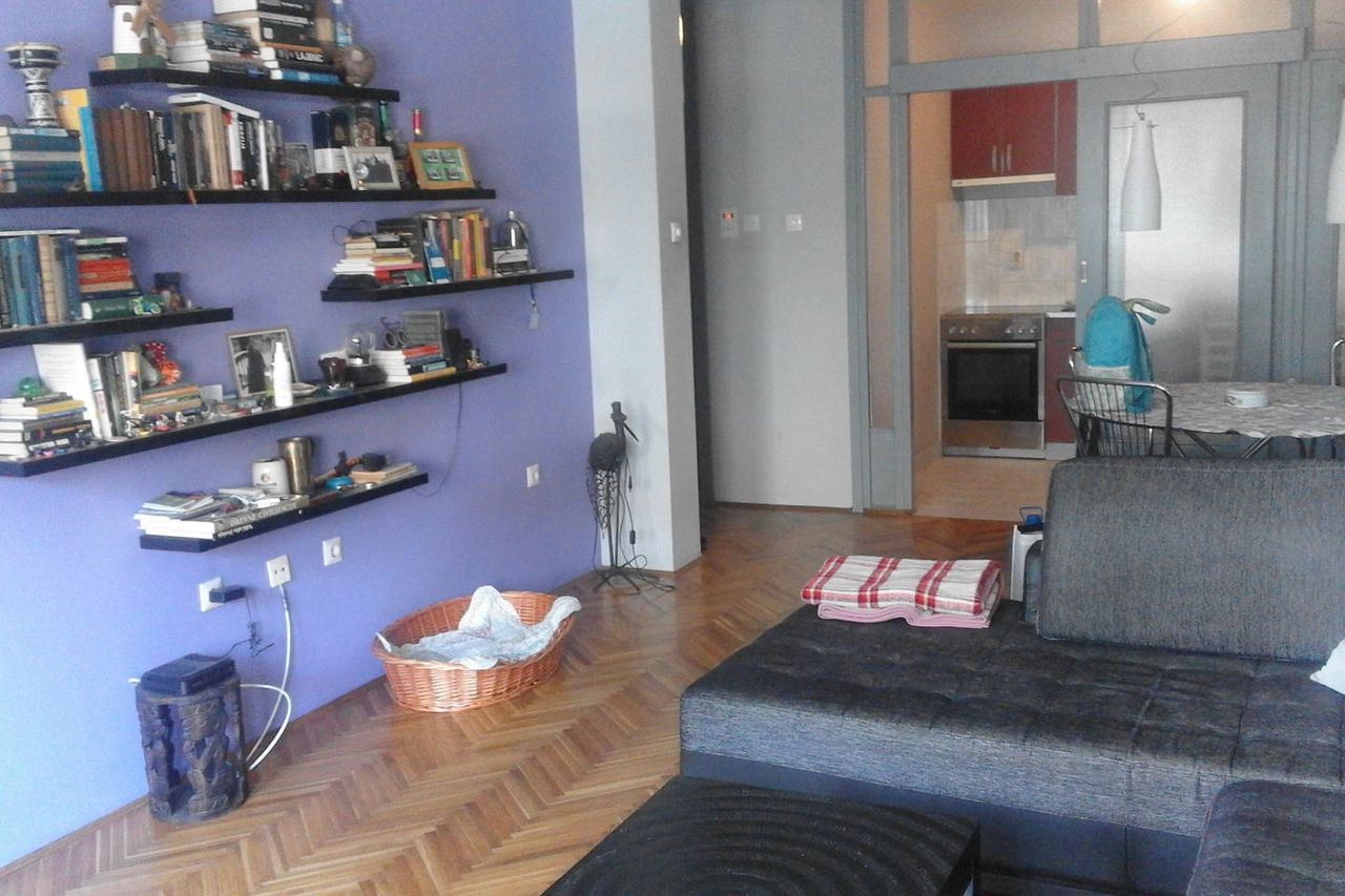 Fruitarian looking for a roommate :)