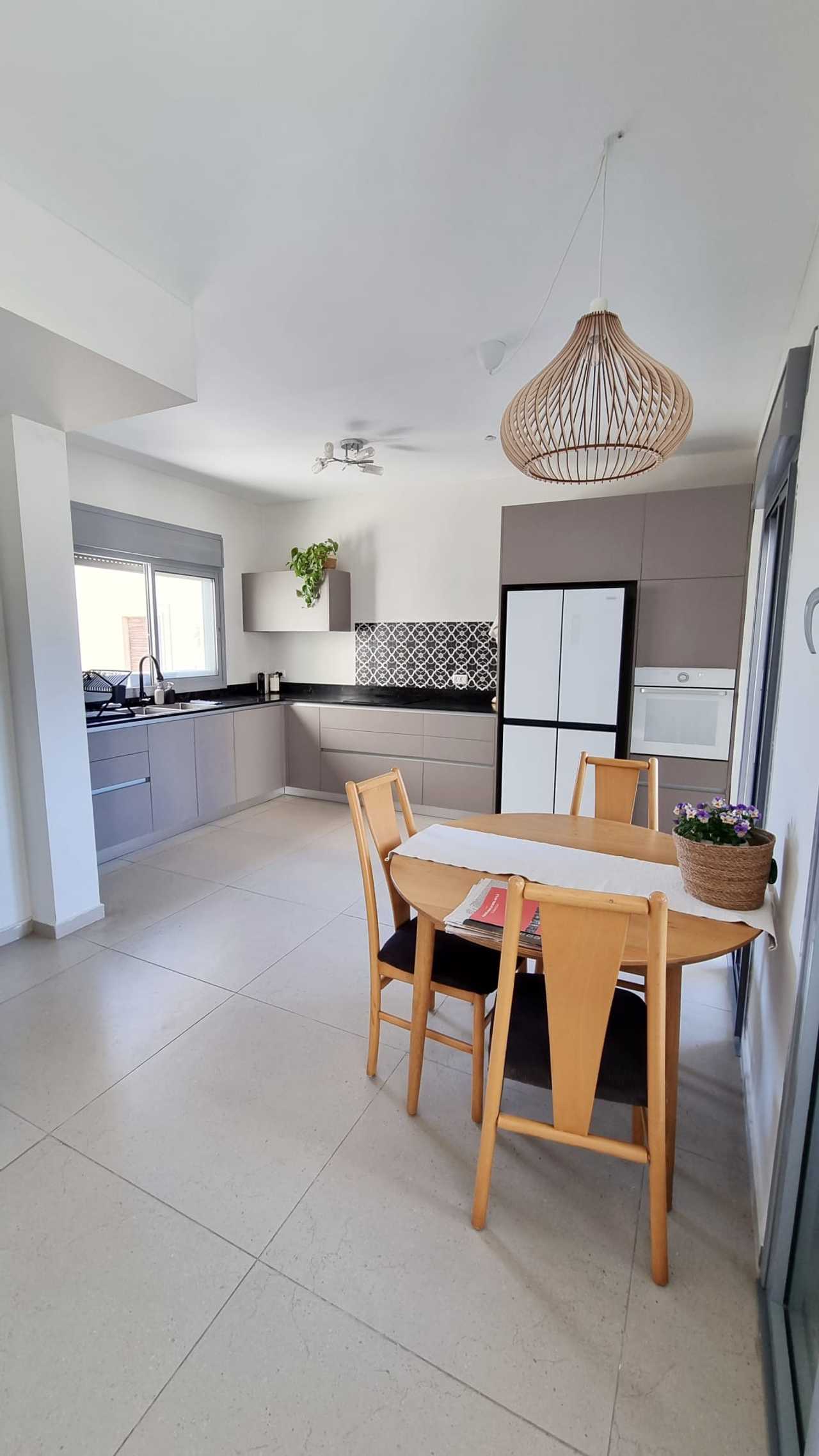 Vegan Israeli Apartment Near the Beach