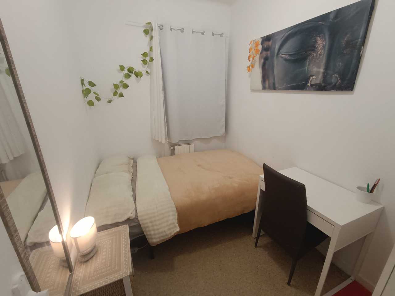 Double Room Well Located
