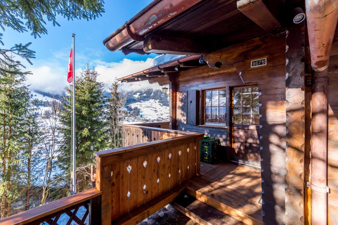 Charming retreat in traditional mountain chalet