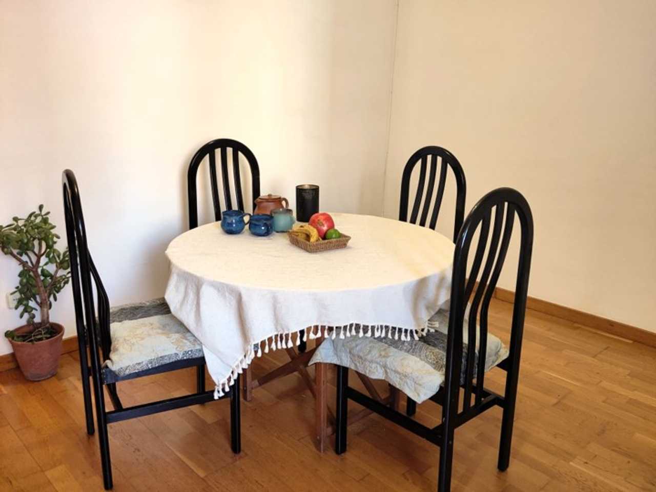Calm and bright apartment only one corner to all centers and connections of BCN